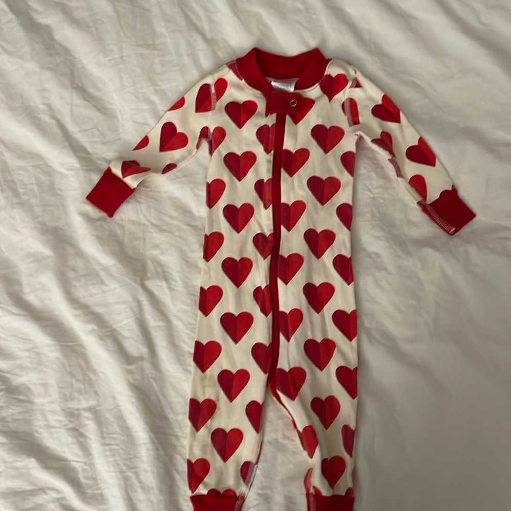 Hanna Andersson zipped up heart pajamas
